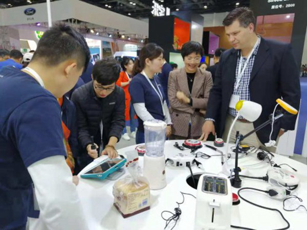 汉尼康科技亮相2018中国国际福祉博览会